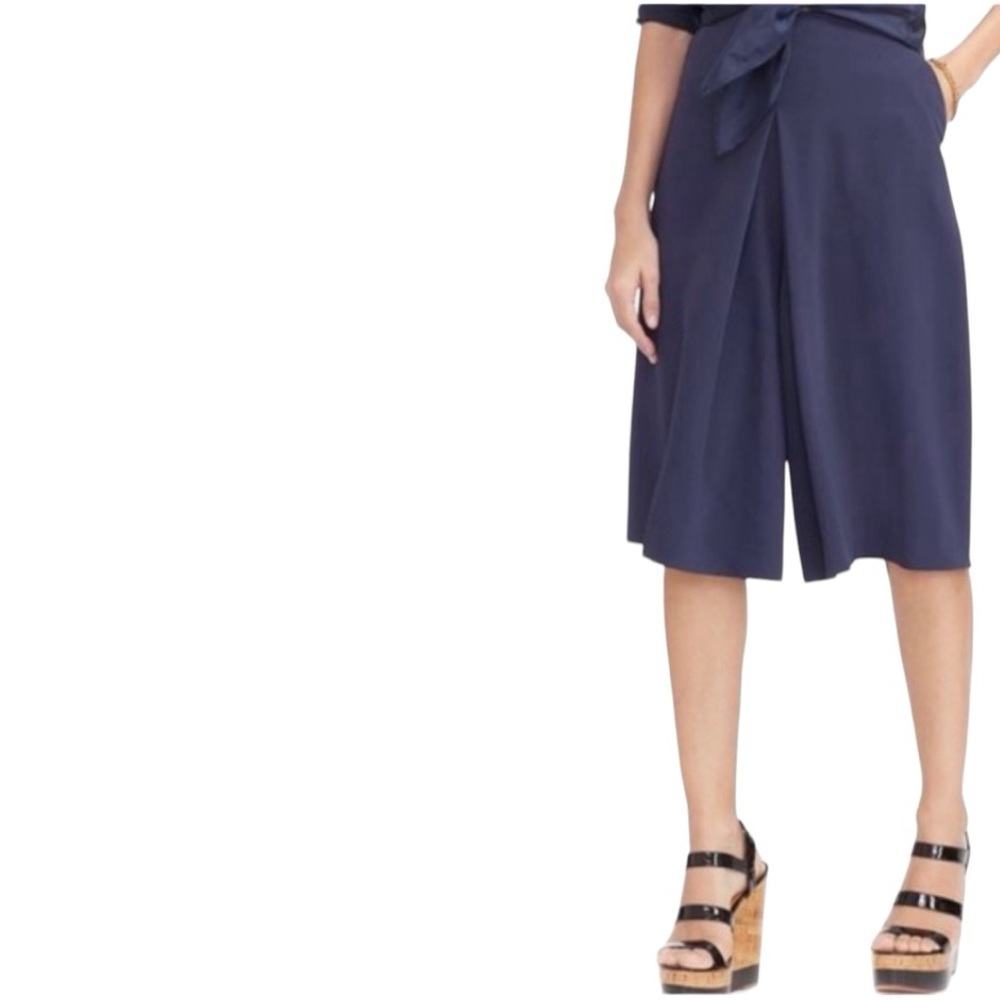 Lauren Ralph Lauren Pleated Front Wide Leg Navy Shorts